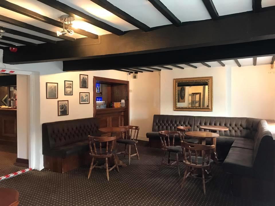 New Gurkha Inn Brecon Eksteriør billede