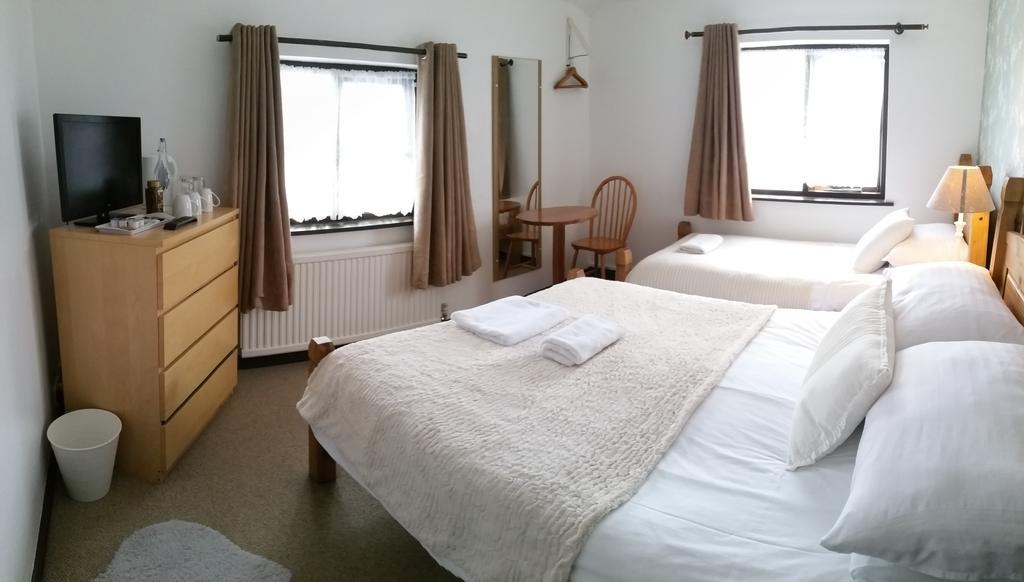 New Gurkha Inn Brecon Eksteriør billede