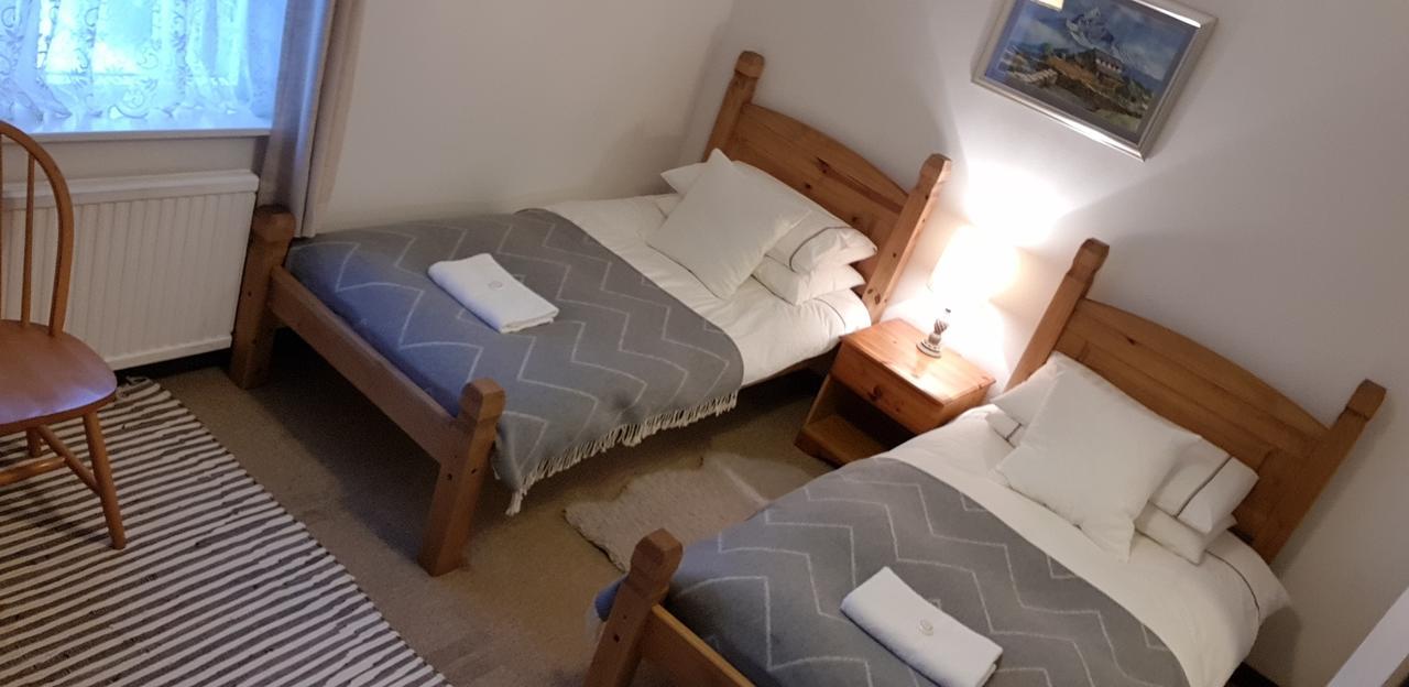 New Gurkha Inn Brecon Eksteriør billede